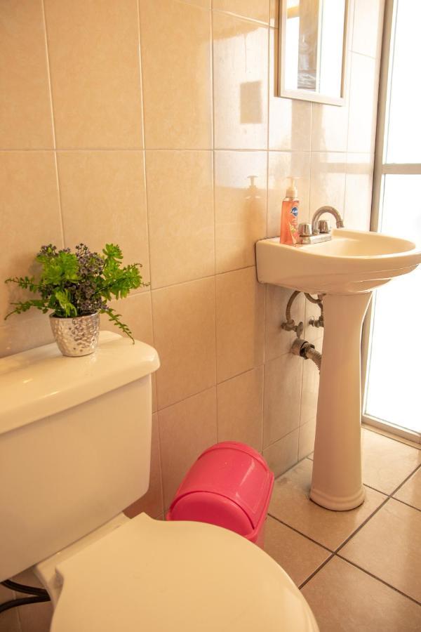 Hostal Casa Colores Adults Only Guadalajara Luaran gambar
