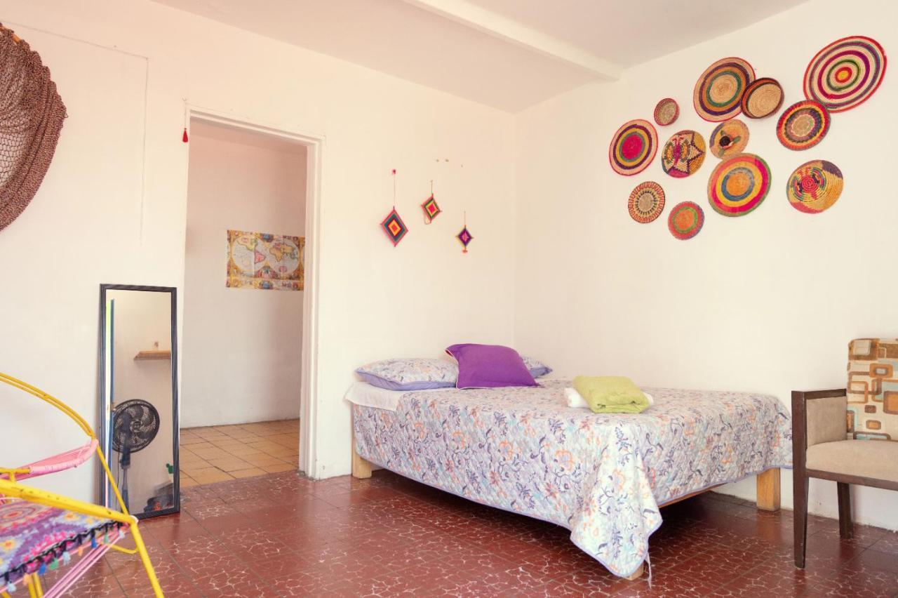 Hostal Casa Colores Adults Only Guadalajara Luaran gambar